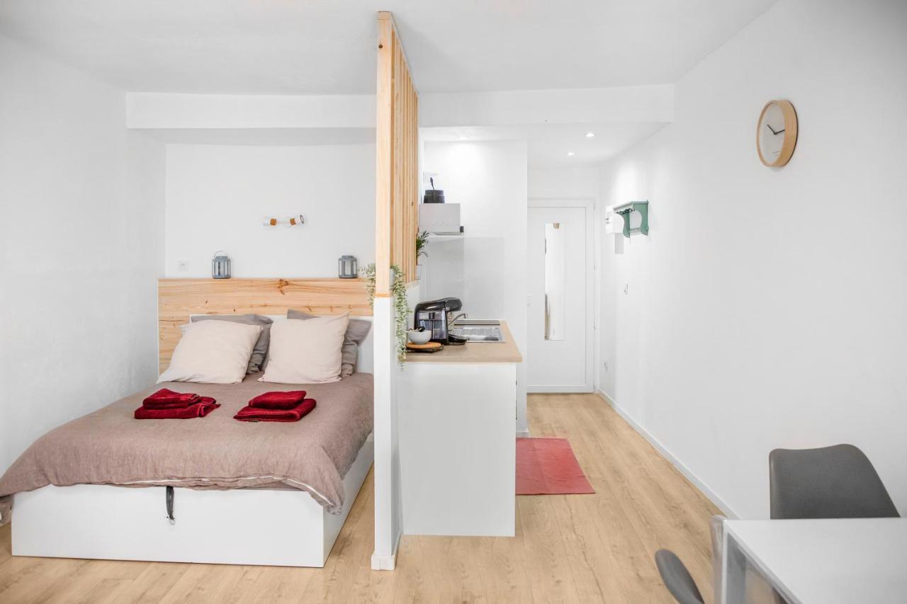 Le Chat Orange Apartment โอบาญ ภายนอก รูปภาพ