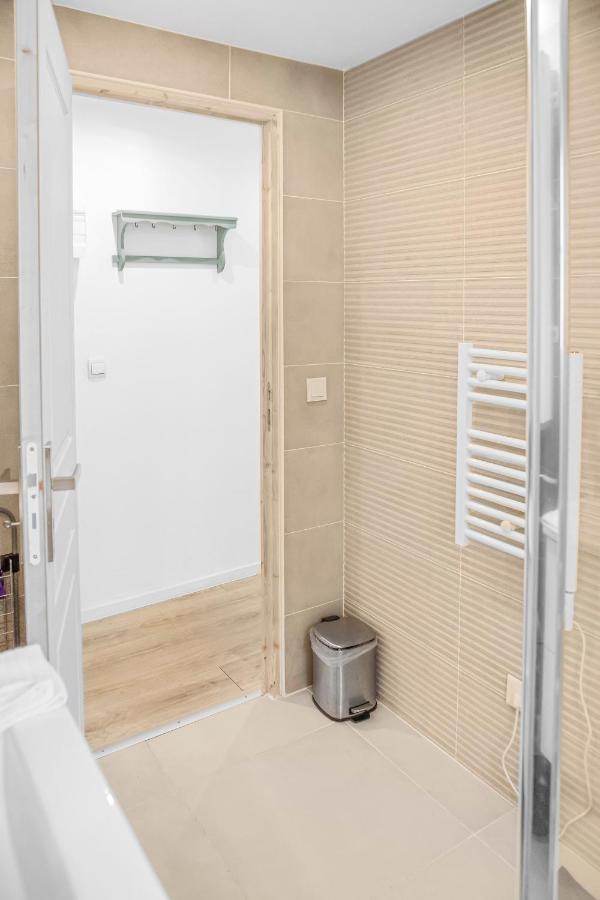 Le Chat Orange Apartment โอบาญ ภายนอก รูปภาพ